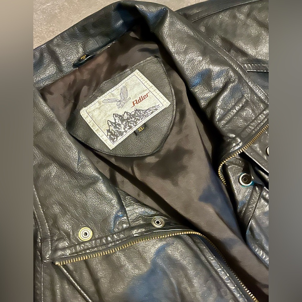 Men's Black Leather Bomber Jacket - Picture 2 of 8